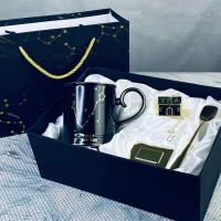 106-301 Кружка 360мл с ложкой и фильтром РЫБЫ в под.уп.Фарфор_5000700