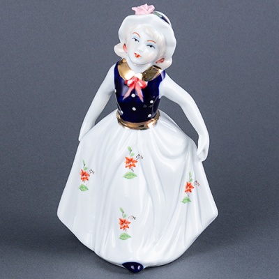 YW-33353  Фарфоровая статуэтка 