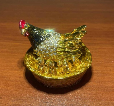 3SK4 Шкатулка со стразами Курица с цыплятами_1901551