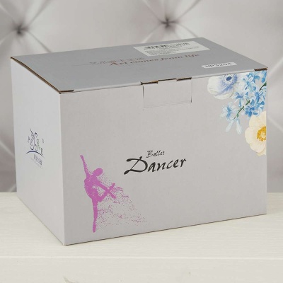 M-YW-88814  Фарфоровая статуэтка 