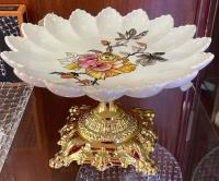 M-TR-328701  Фруктовница с фарфоровым блюдом на металлической подставке, 33,5х18,5х13 см._6902097