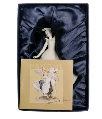 JP-186/37 Статуэтка с подсветкой ''Леди'' В-12см (Pavone) 106430_7802266