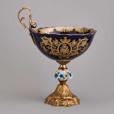 ФРУКТОВНИЦА НА НОЖКЕ 27*23,5*34 см фарфор/бронза 46-1377_8414796