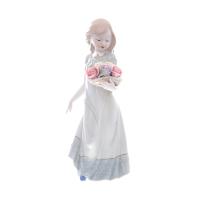 Фарфоровая статуэтка Девочка с розами 29 см, Royal Classics 46271_9708468